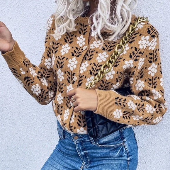 SOLD OUT Khaki Retro Boho Floral Button Up Knit Cardigan - Picture 3 of 3